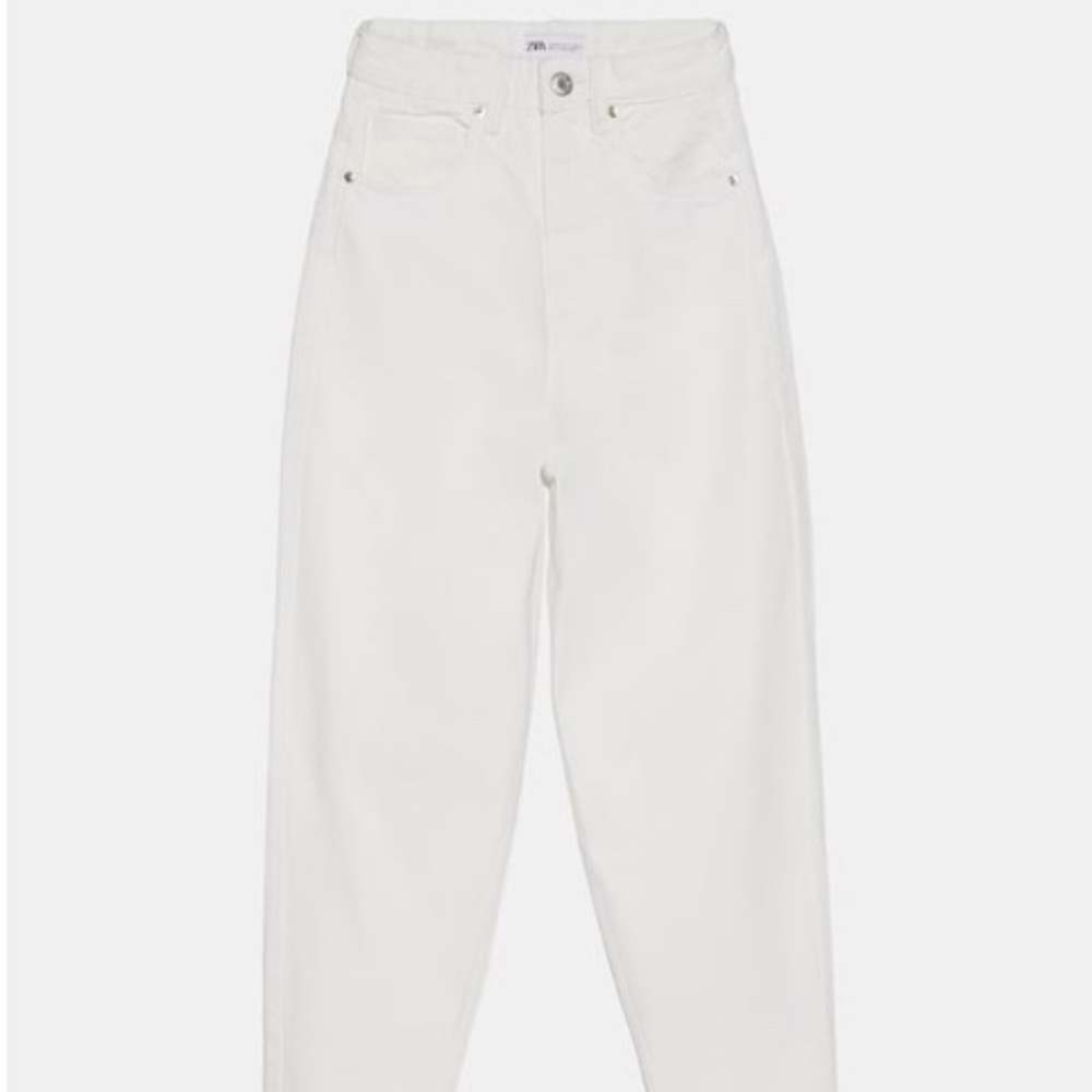 Tapered Hi Rise Jeans